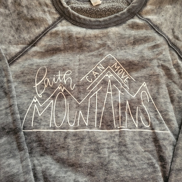 Faith Can Move Mountains Sweatshirt XL - Picture 2 of 3